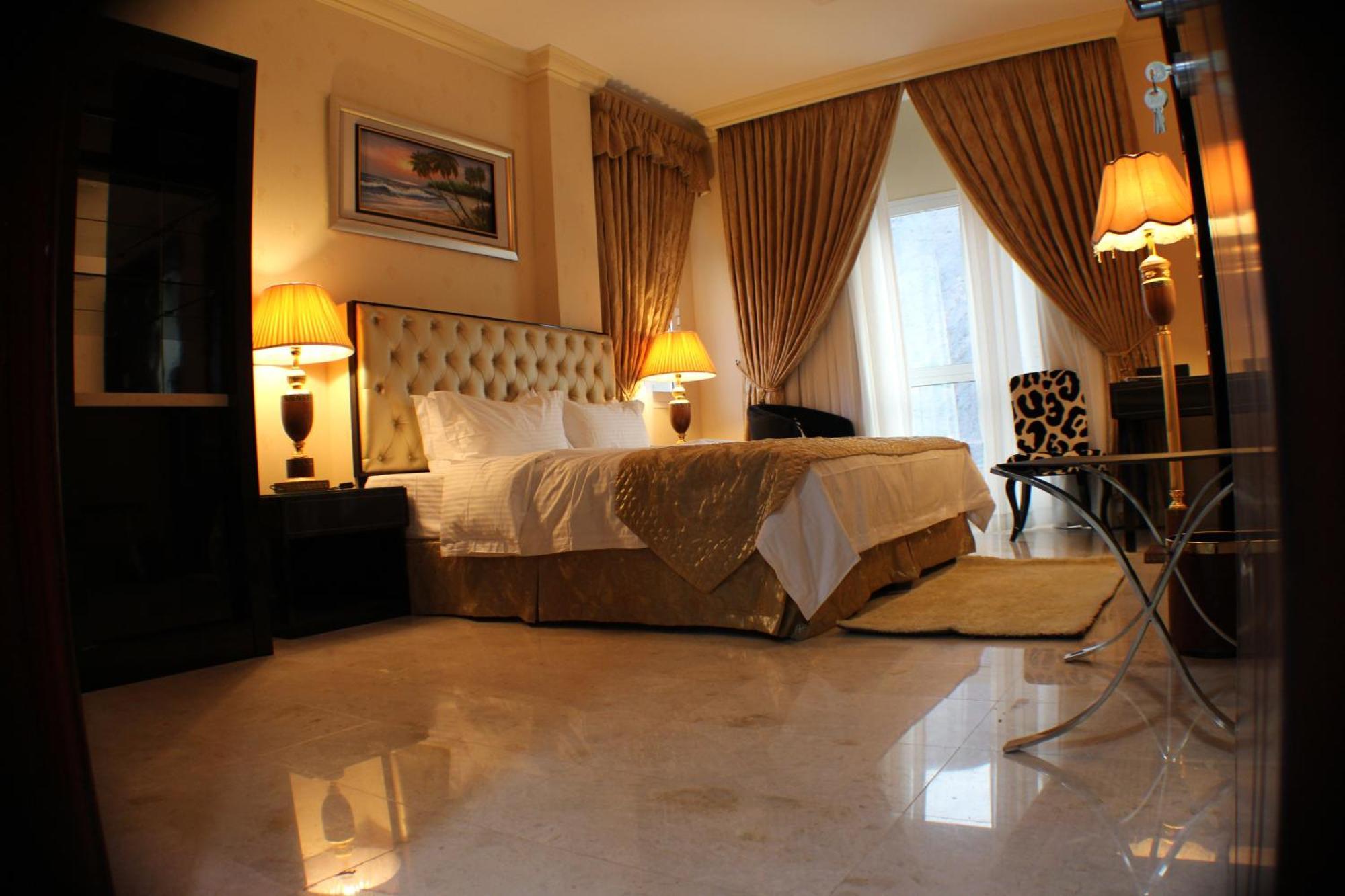 Pioneer Hotel Apartments Muscat Exterior photo