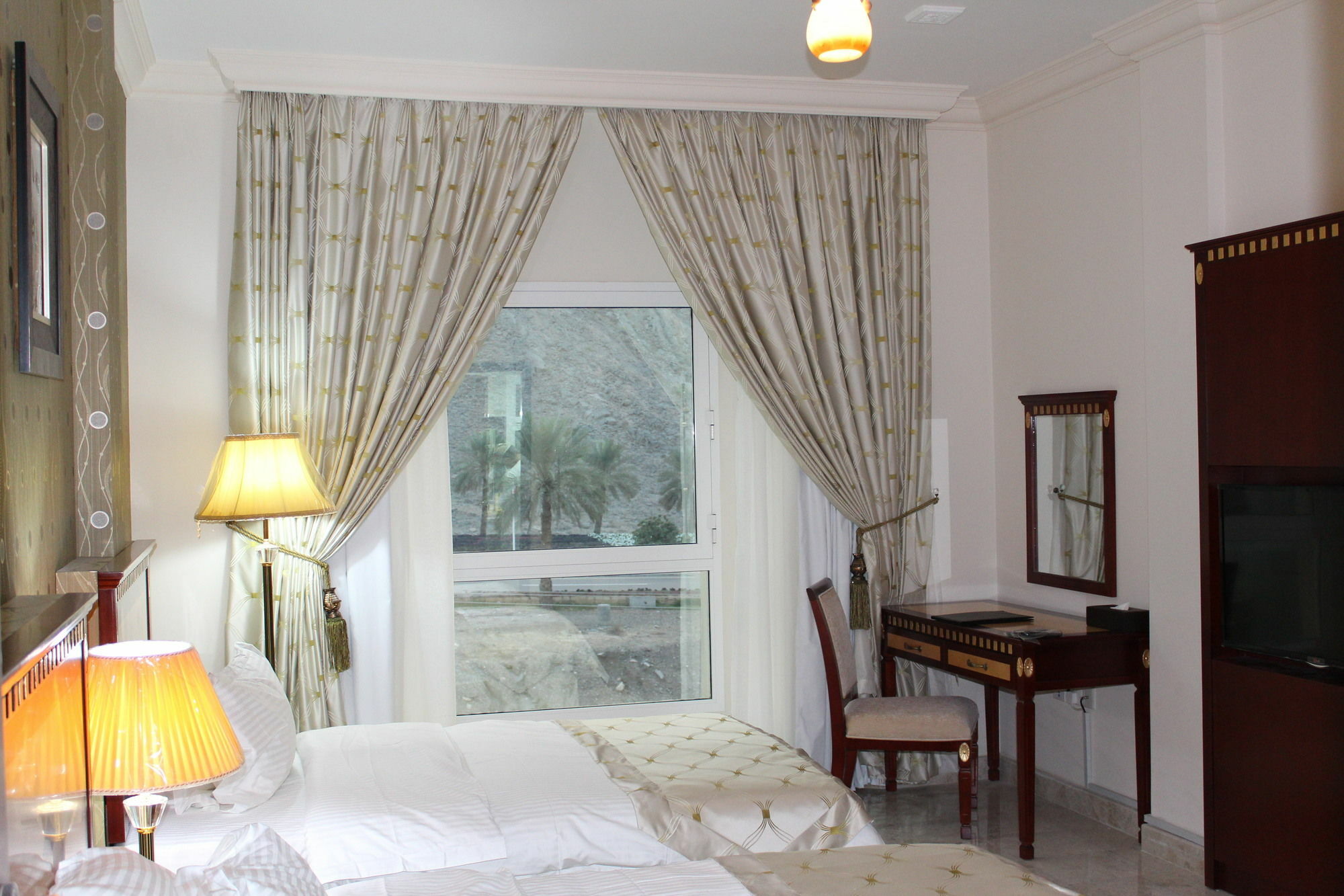 Pioneer Hotel Apartments Muscat Exterior photo